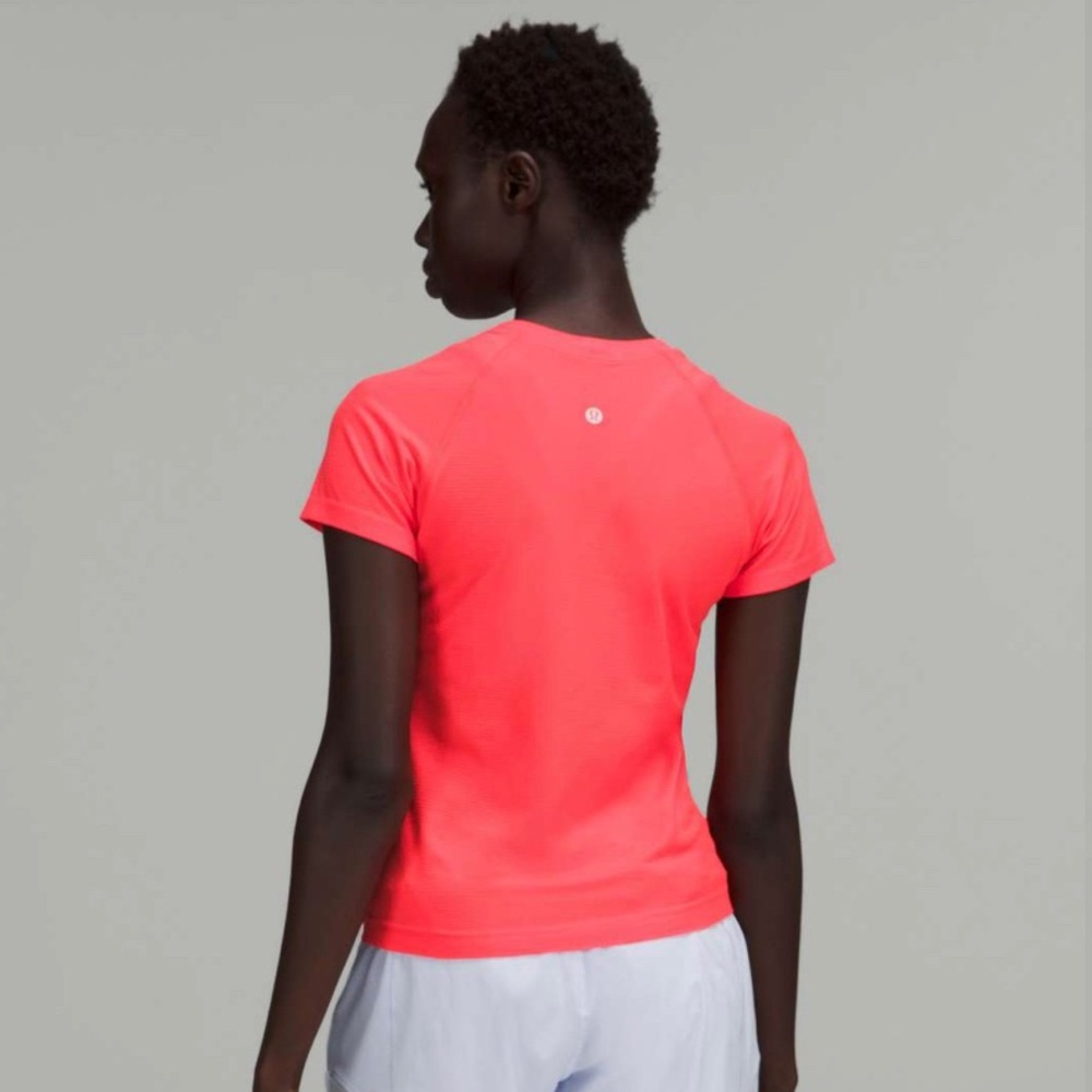 🍋LULULEMON🍋 RARE FLARE SWIFTLY TECH - Picture 2 of 6